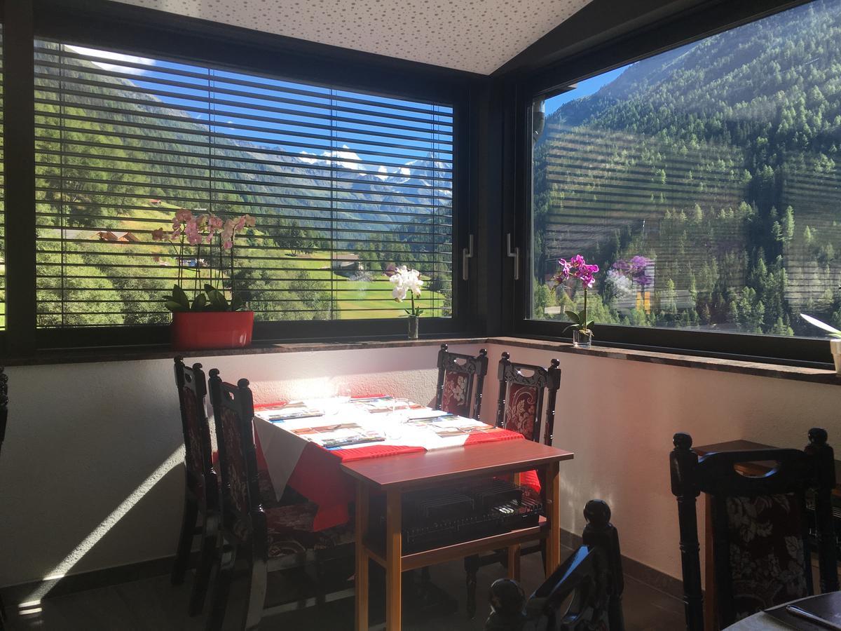 Qi-Lin Hotel Restaurant Ayer 外观 照片